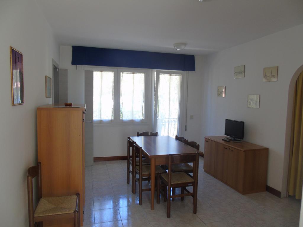 Villa Valeria Lignano Sabbiadoro Habitación foto